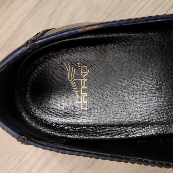 Dansko Midnight Blue Button Cross Strap Slip on Loafer Size 38 - Picture 4 of 4